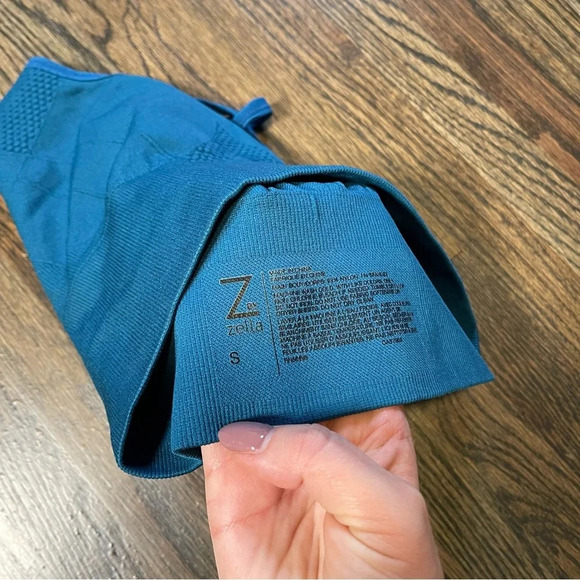 Zella blue unlined sports bra size small - Picture 3 of 3